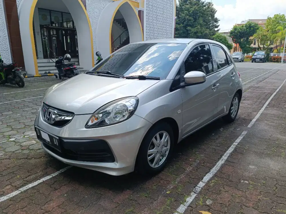Honda brio 1300 cc CBU AT 2012