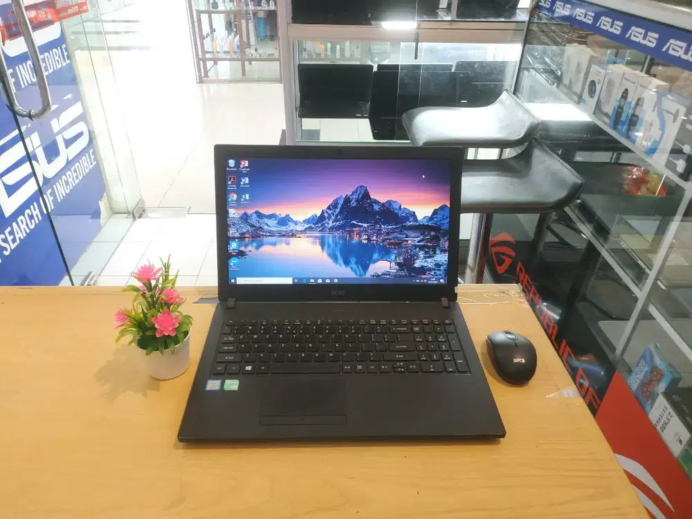 dijual laptop acer travelmate p2510 core i5 gen 8 nvidia geforce