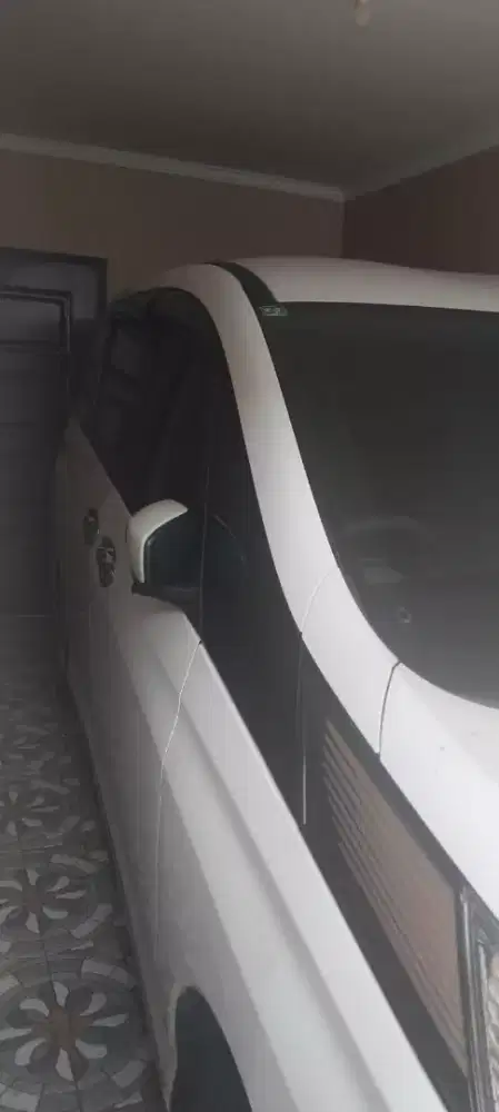 Mazda Biante sky active nik 2015 akhir putih at