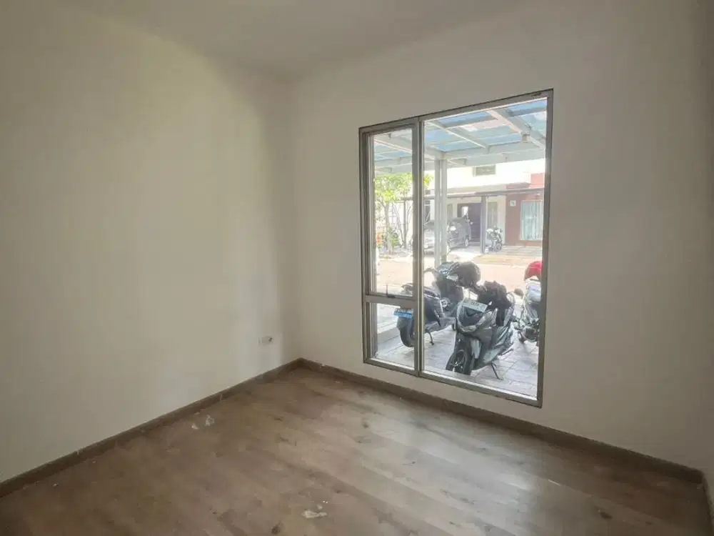 rumah Golf island PIK 10x15m ad 3kt , rapi hadap selatan adem