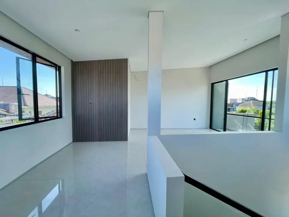 Rumah Citraland North Emerald Mansion Cluster Depan Kondisi Semi Furnish