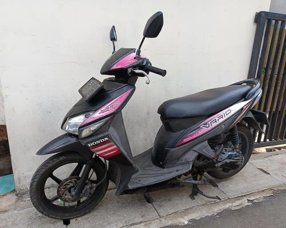 Di jual cepat vario cw 2008 siap gas