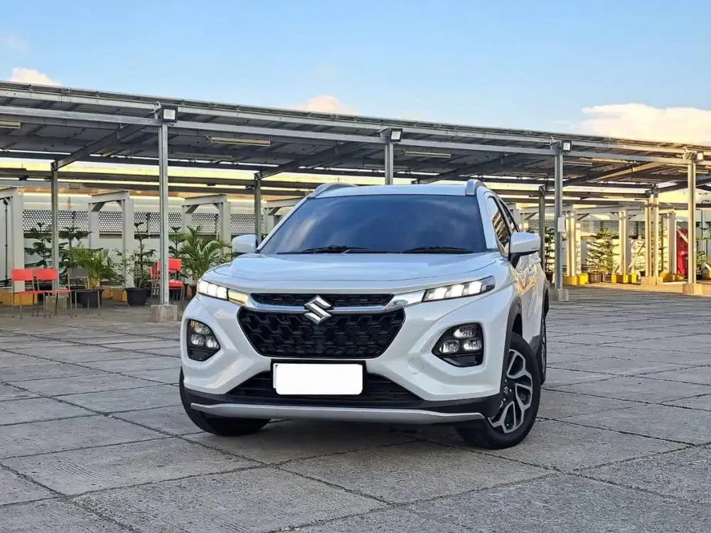 KM ANTIK 3RB SUZUKI FRONX GX HYBRID AT MATIC AUTOMATIC 2025 PUTIH