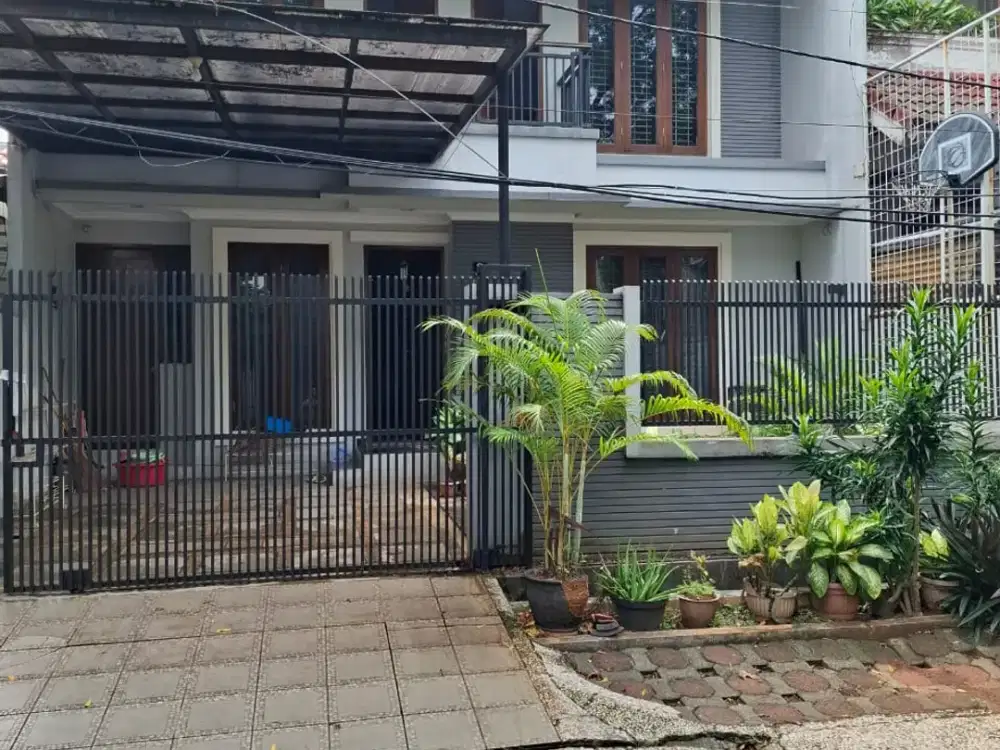DIJUAL CEPAT - RUMAH NYAMAN DI KAWASAN ELIT PONDOK INDAH, JAKARTA SELATAN