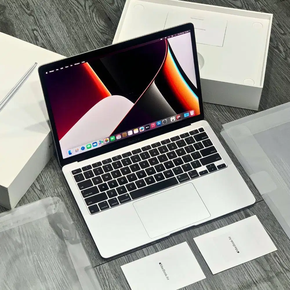 IBOX MACBOOK AIR 2020 8GB/256GB LENGKAP ORI