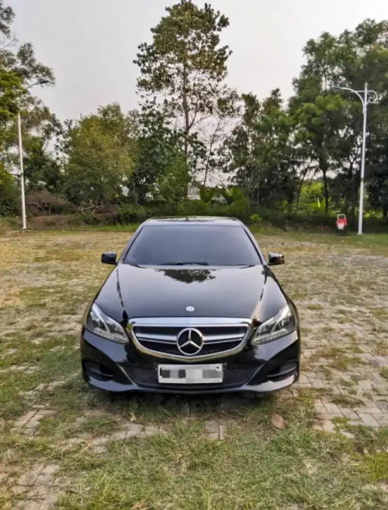 Mercedes Benz E200