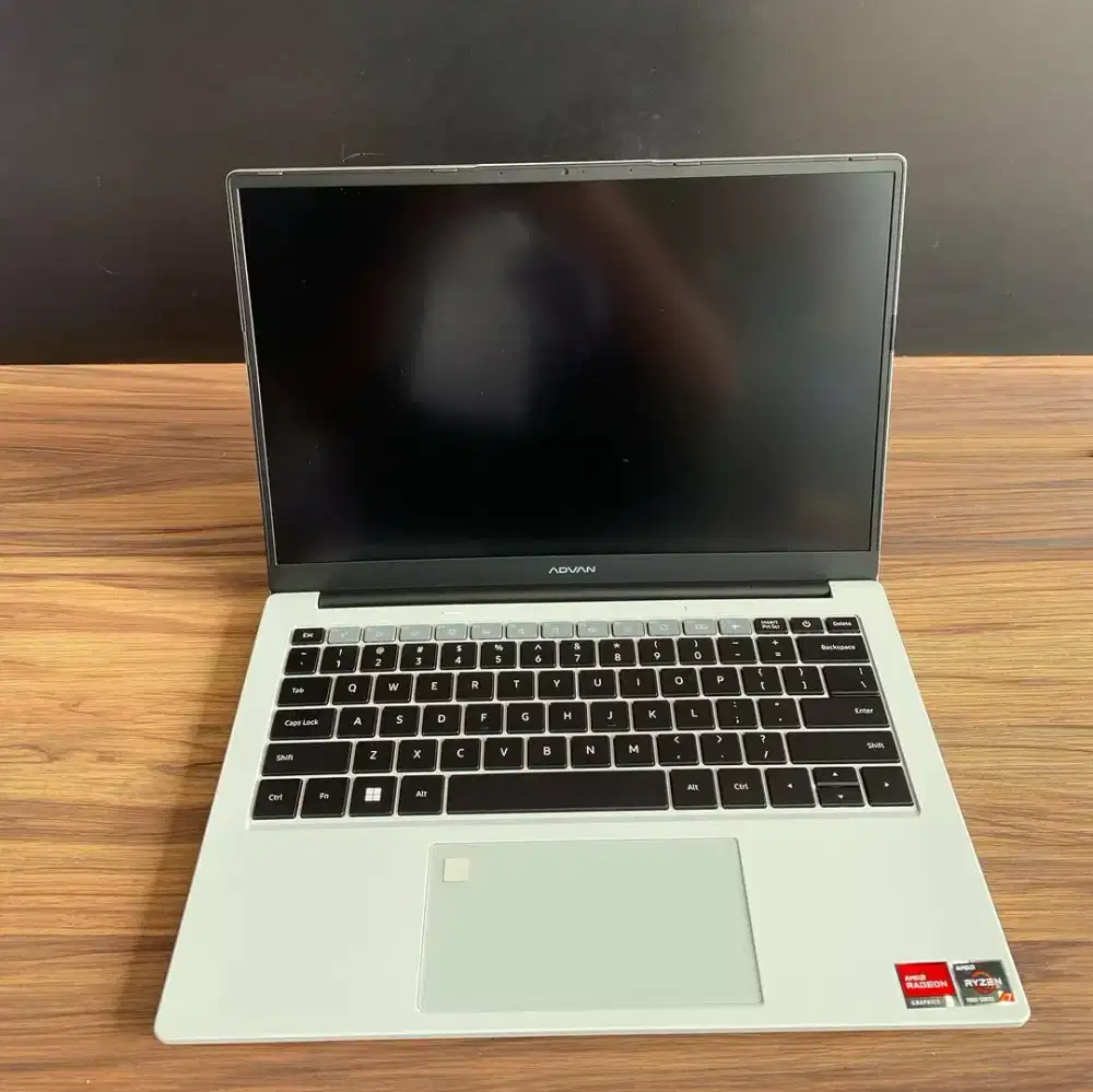 Advan Darbotz Workplus Ryzen 7-7735HS Ram 16GB Ssd 512GB VGA 2GB 680M