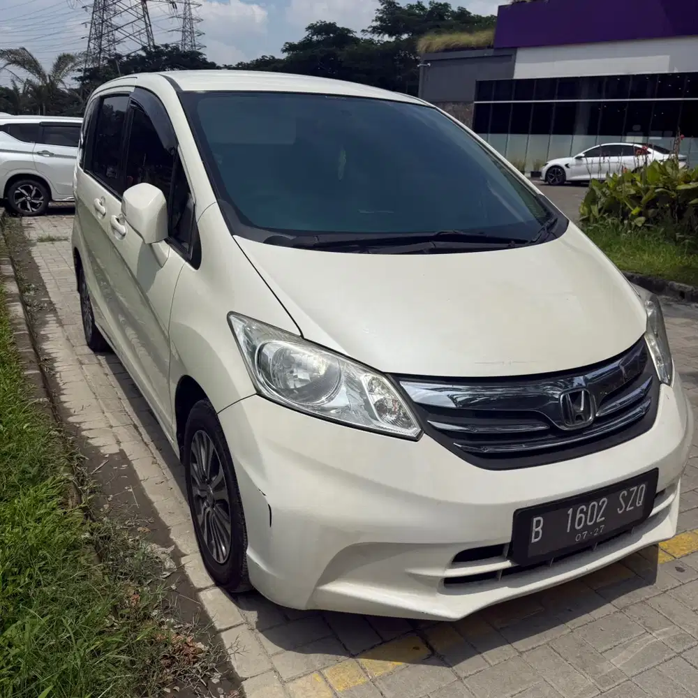 Honda Freed 2012 Bensin