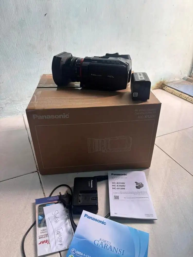 Camcorder panasonic hc x1200