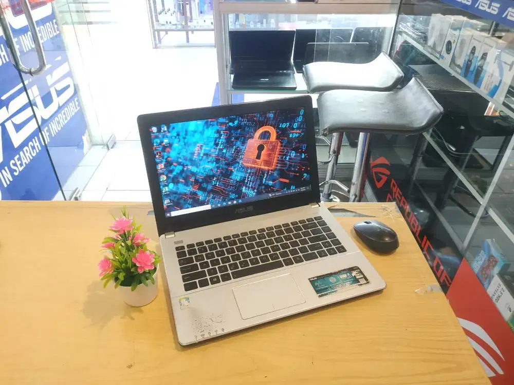 dijual laptop asus A405L core i5 ram 8gb nvidia geforce