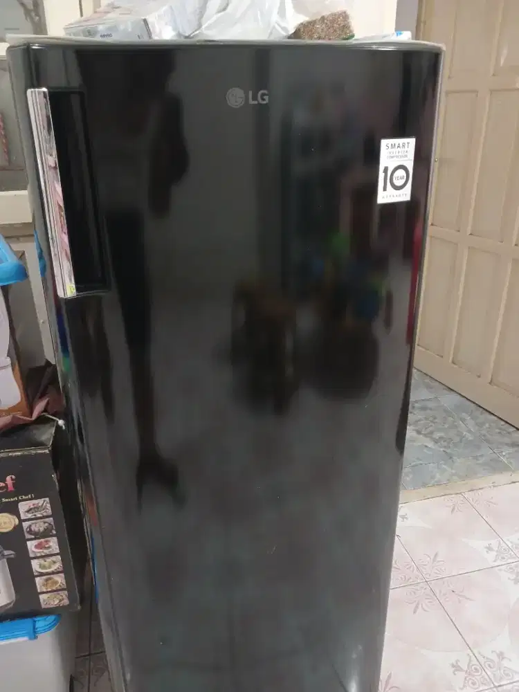 Kulkas Es Batu merk LG