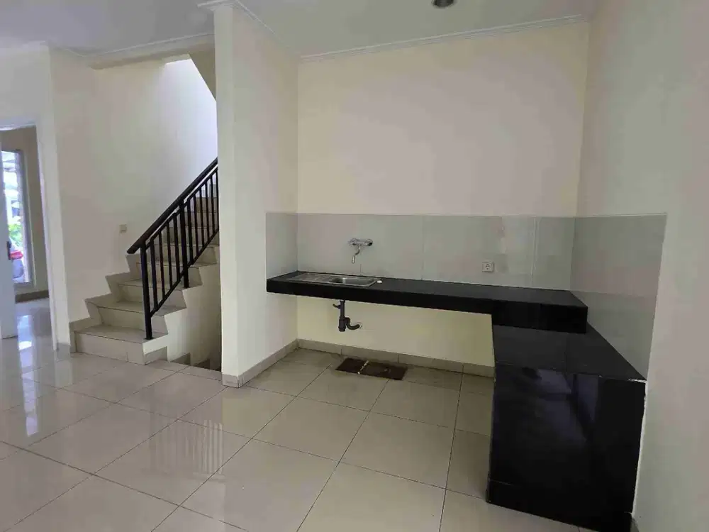 Di Jual Cepat Rumah 6x15  Green Lake City Siap Huni