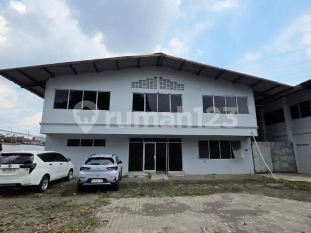 Dijual Gudang Zona Industri Lokasi Super Strategis  Kartasura Sukoharjo Luas 5000m2 Bu!!
