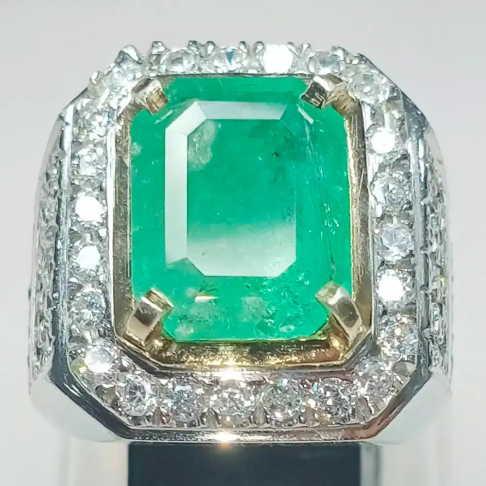 Natural Emerald/ Zamrud Ethiopia 6,27 crt