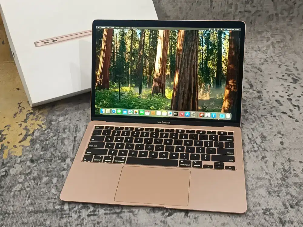 MacBook Air 2020 Core i3 8GB 256GB Gold Fulset iBox Like New