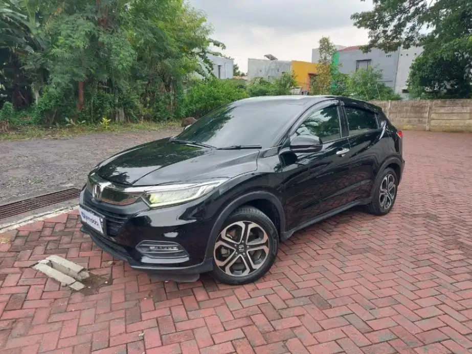 Pajak Panjang Honda HR-V 1.5 SE Bensin-AT 2022 Hitam LABG