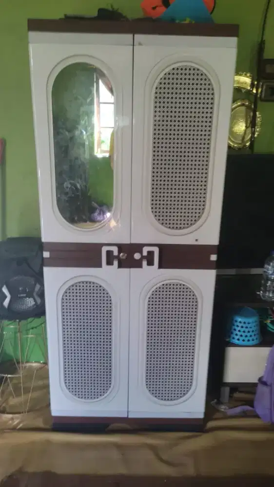 Dijual lemari plastik 2 buah