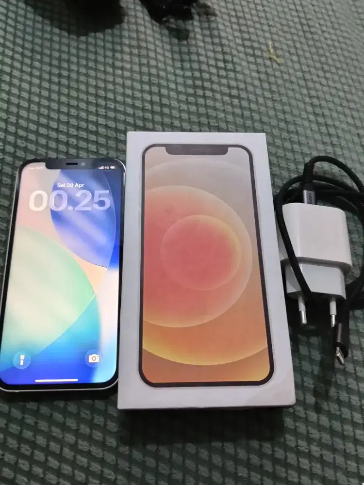 iPhone 12 64 giga all operator