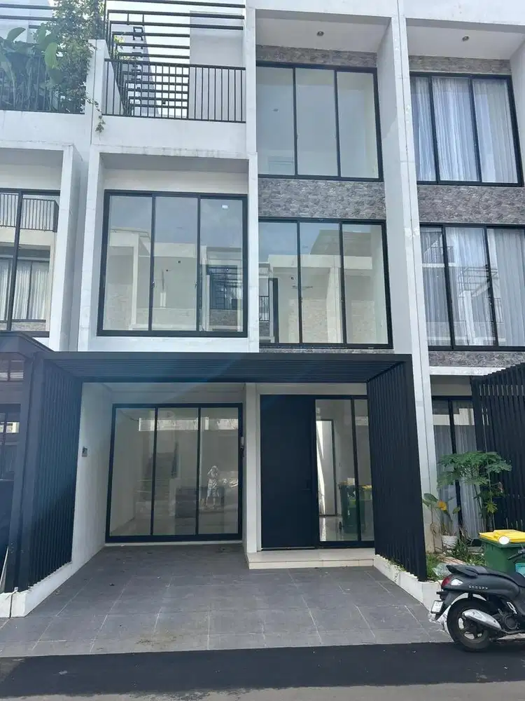 Jual Rumah 3 lantai Anwa Puri Meruya