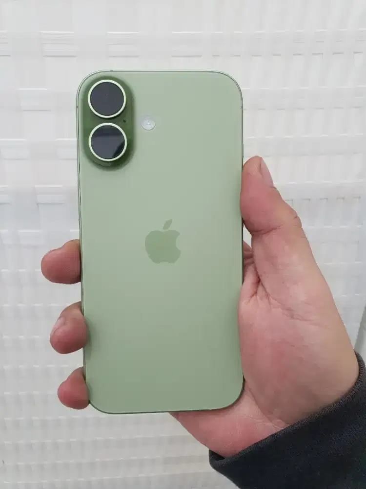 Iphone 17 256gb ibox garansi mulus