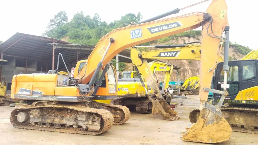 JUAL UNIT DEVELON EXCAVATOR DX220A-2 TAHUN 2023 - KONDISI AS IS
