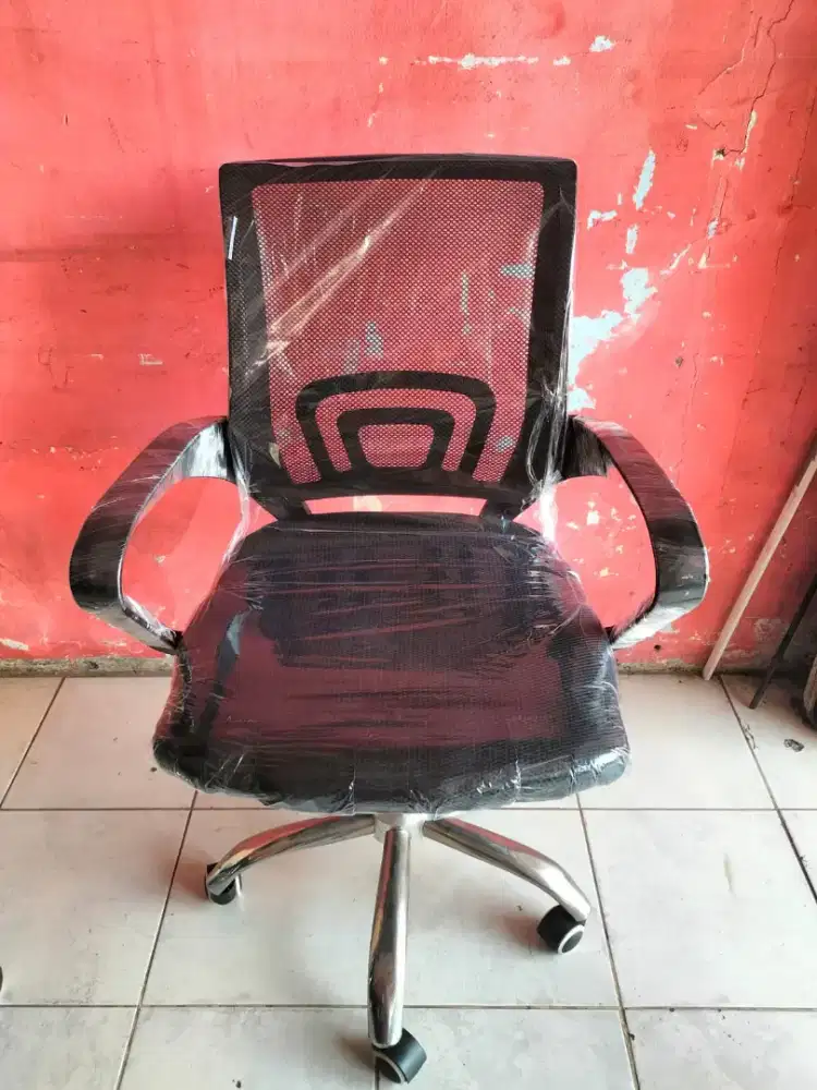 Kursi staf kantor sandaran jaring