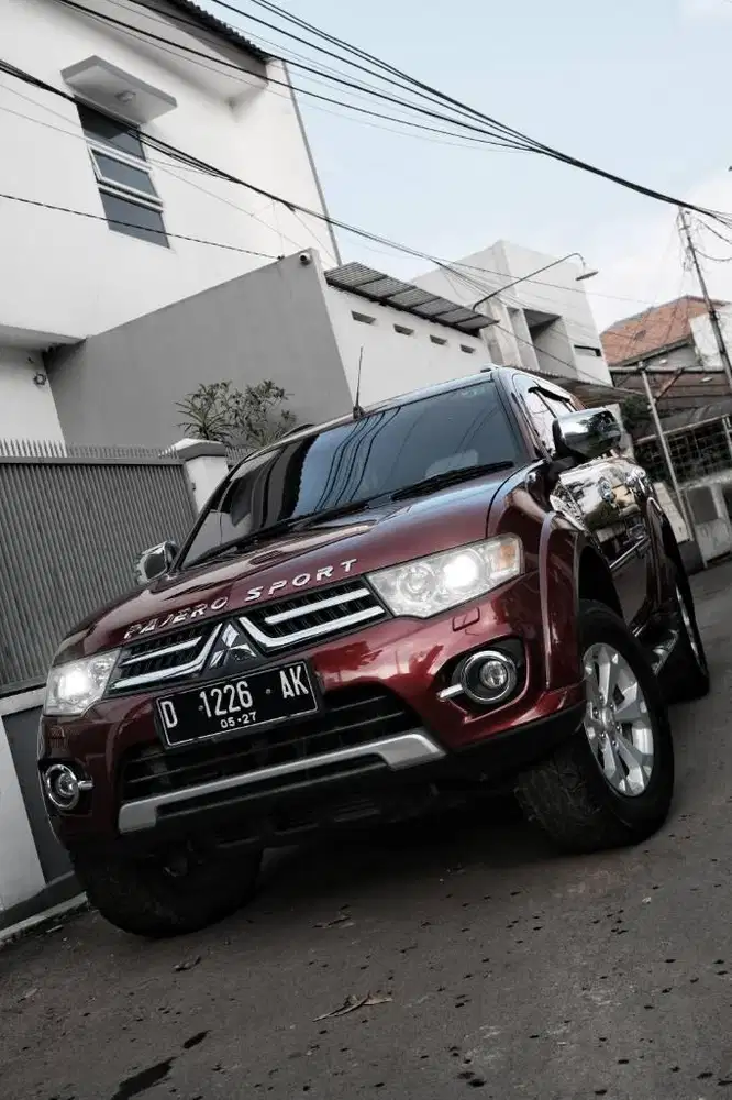 Mitsubishi Pajero Sport Dakar VGT 2014 merah maroon bandung diesel