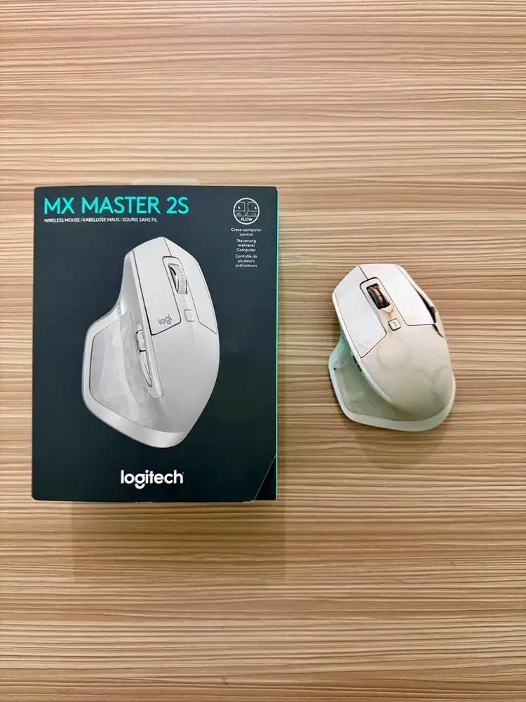 Mouse Logitech MX Master 2S - White - Kondisi 55% Full-Set