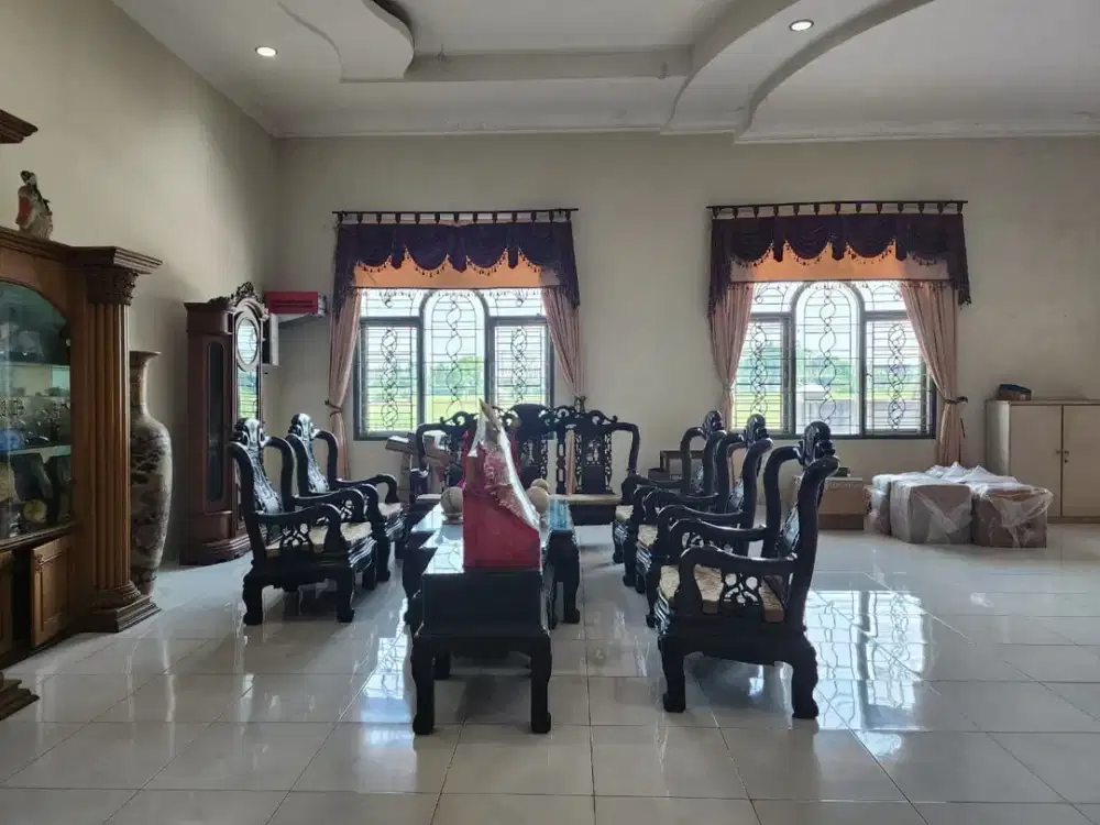 Villa di Komplek Graha Halvetia ( Golf View )