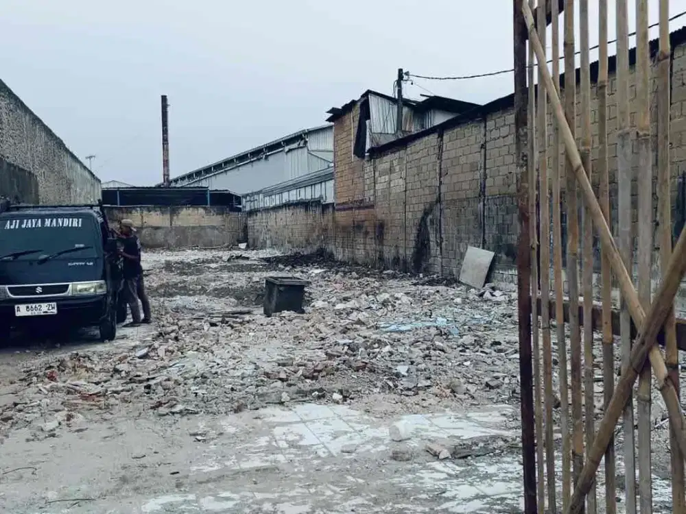 Tanah dijual dipinggir jln raya