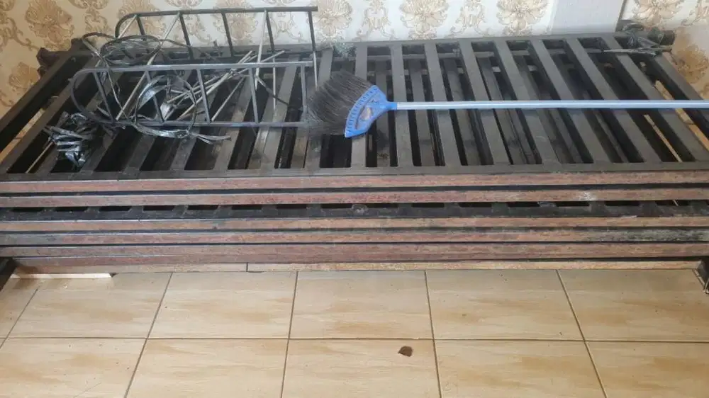 Pagar ekonomis – minimalis standar