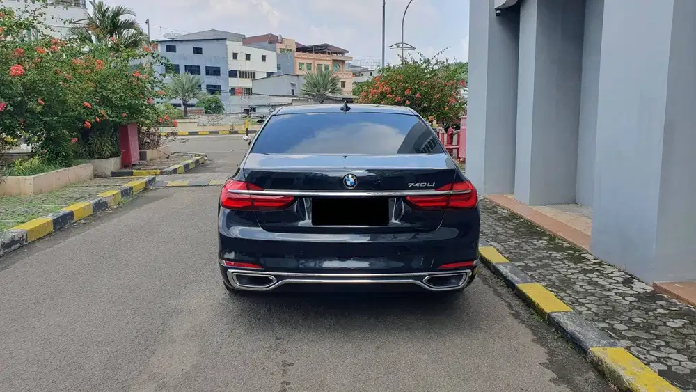 [ LOW KM ] BMW 740Li 740 Li G12 CKD AT Black On Brown 2017/2018
