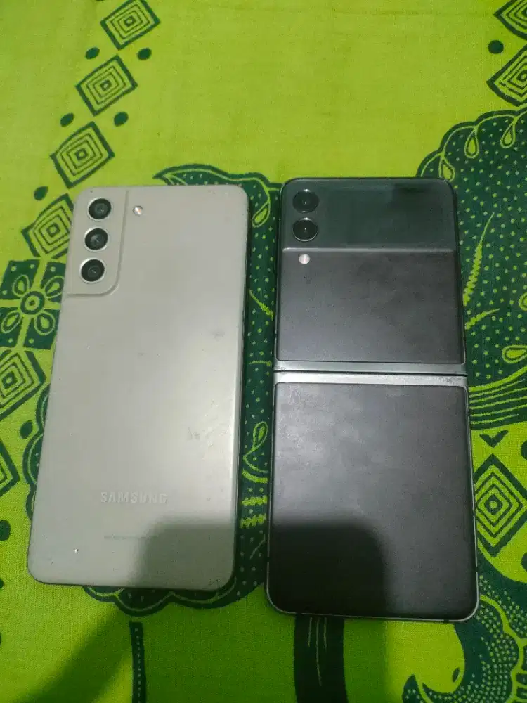 Jadiin satu hp diatasnya