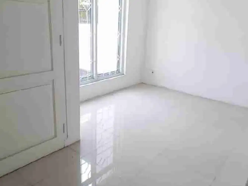 Dijual Rumah Daan Mogot Baru