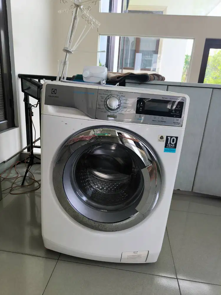 Mesin Cuci Electrolux EWF 14023
