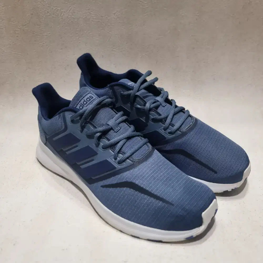 DIJUAL SEPATU ADIDAS ORIGINAL RUNFALCON MINT CONDITION