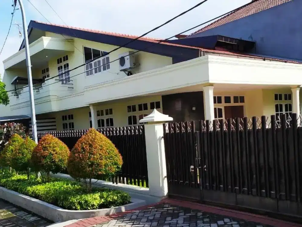 Rumah Ketintang Siap Huni Strategis dekat UNESA dan Raya A Yani