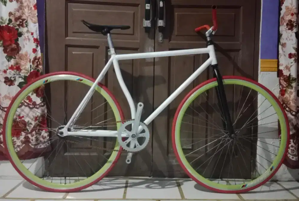 Sepeda Fixie 700c
