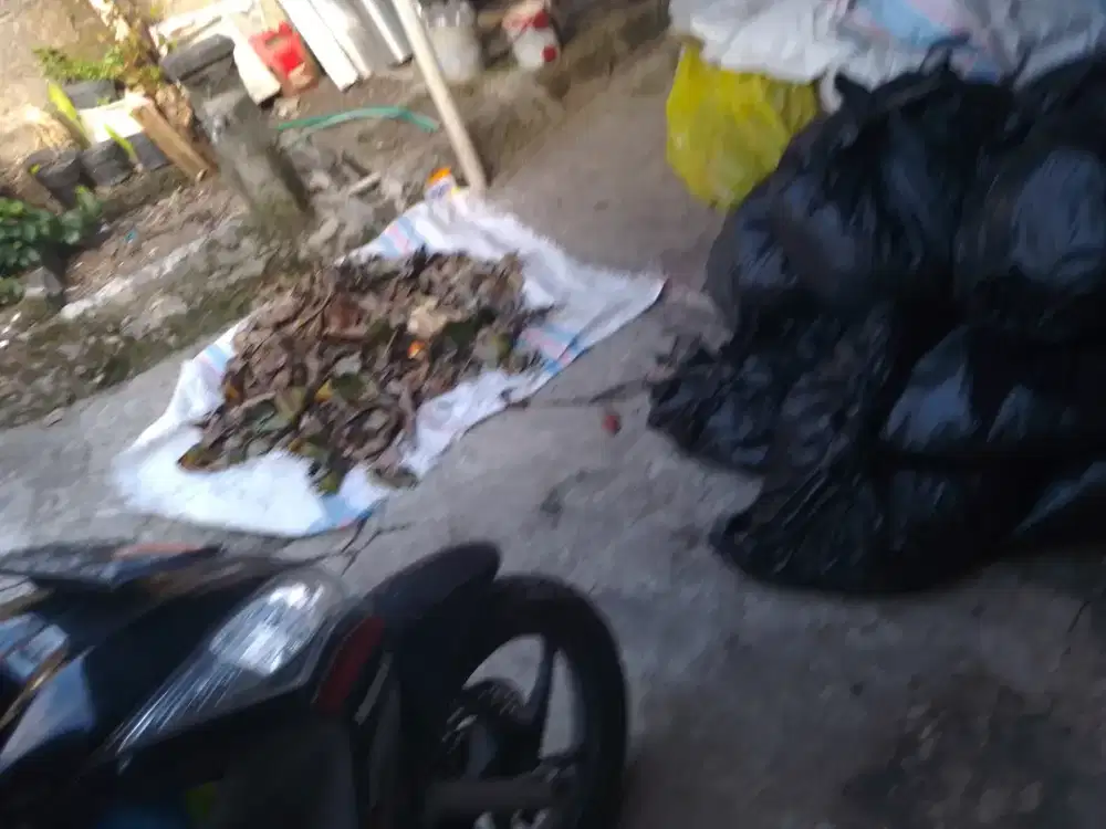 Loker untuk pemilahan sampah