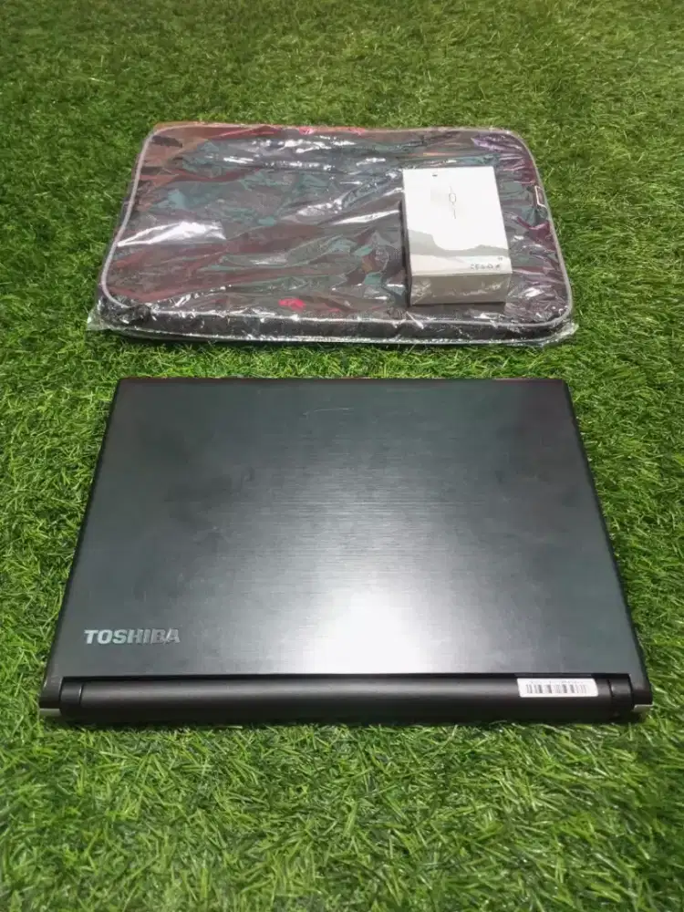 Laptop Toshiba Slim i7 Gen7