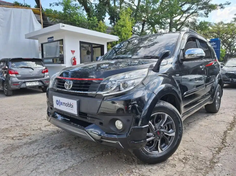 DP MURAH Toyota Rush 1.5 S Bensin-AT 2017 Hitam CSMUB