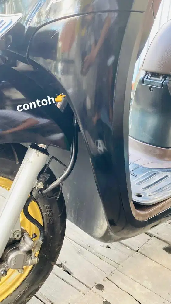 TEBENG SAYAP KIRI SCOOPY HITAM GLOSSY 2021 NEW