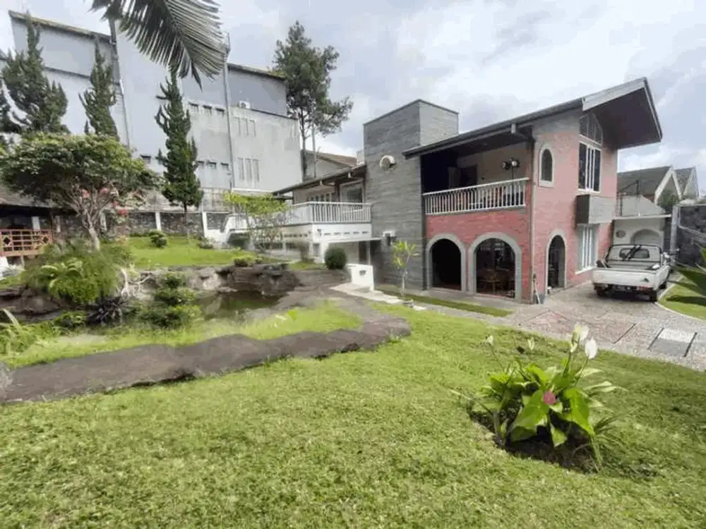 Dijual Rumah Setrasari Luas Dan Nyaman Siap Huni