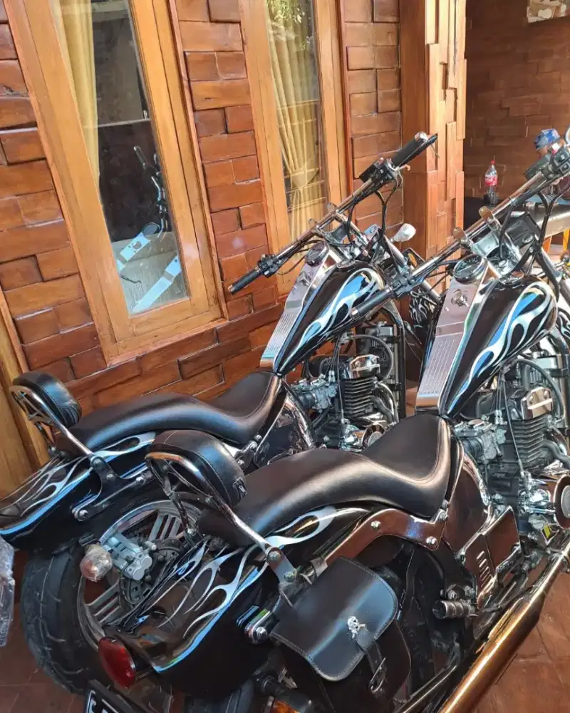 moge regal raptor 350 cc low KM like new