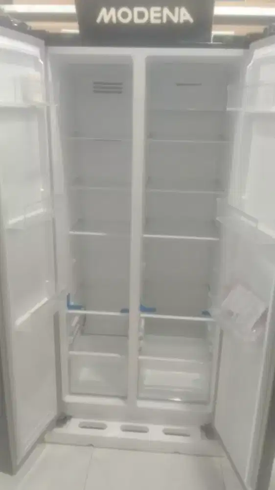 Kulkas sbs modena
