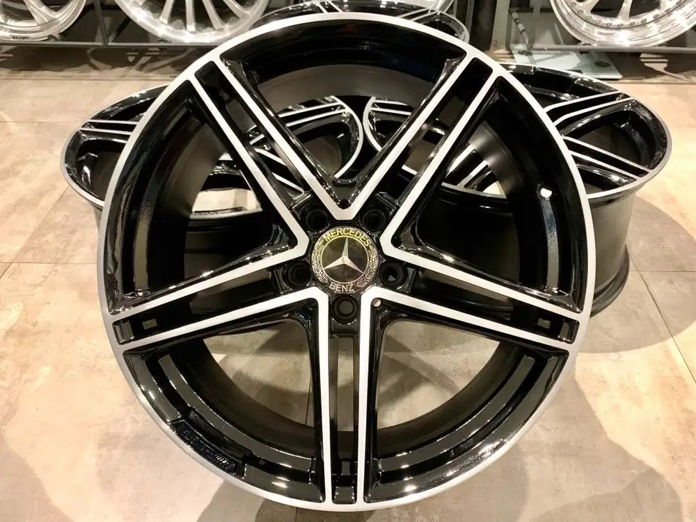 Velg Mercy AMG W204/W212/W221, R-19, Lebar 8.5 - 9.5, PCD 5x112