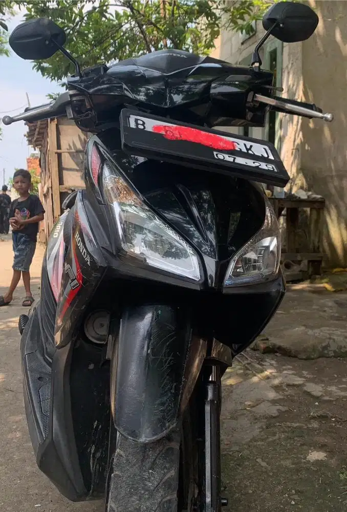 Vario led 110 tahun 2014