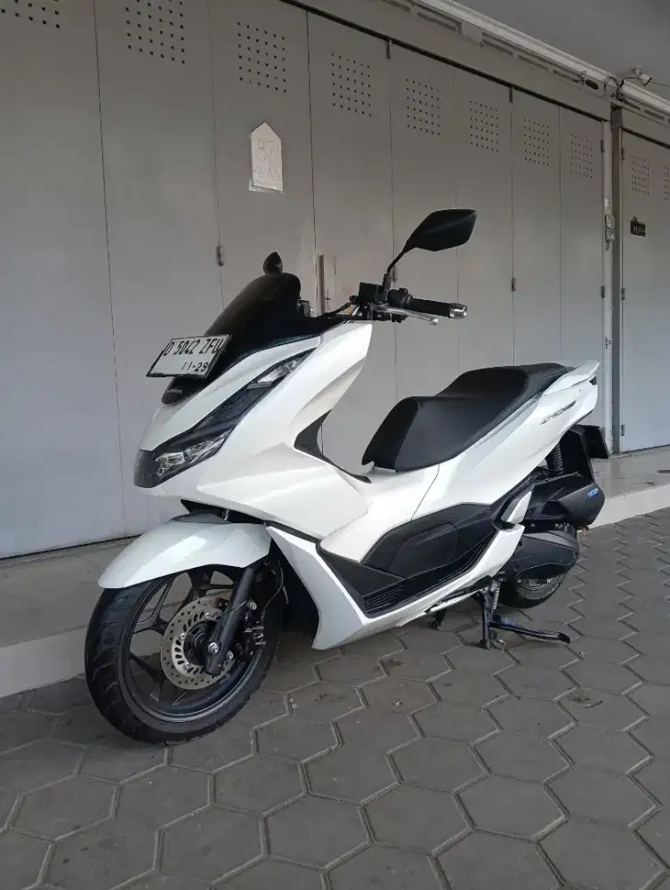 Honda PCX 160 CBS 2024 mulus antik