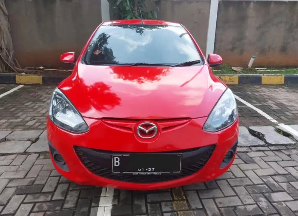 Mazda 2 2012 bagus