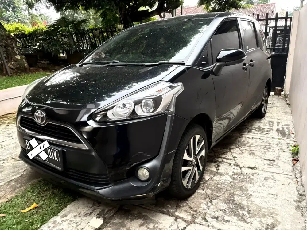 Toyota Sienta V AT 2016